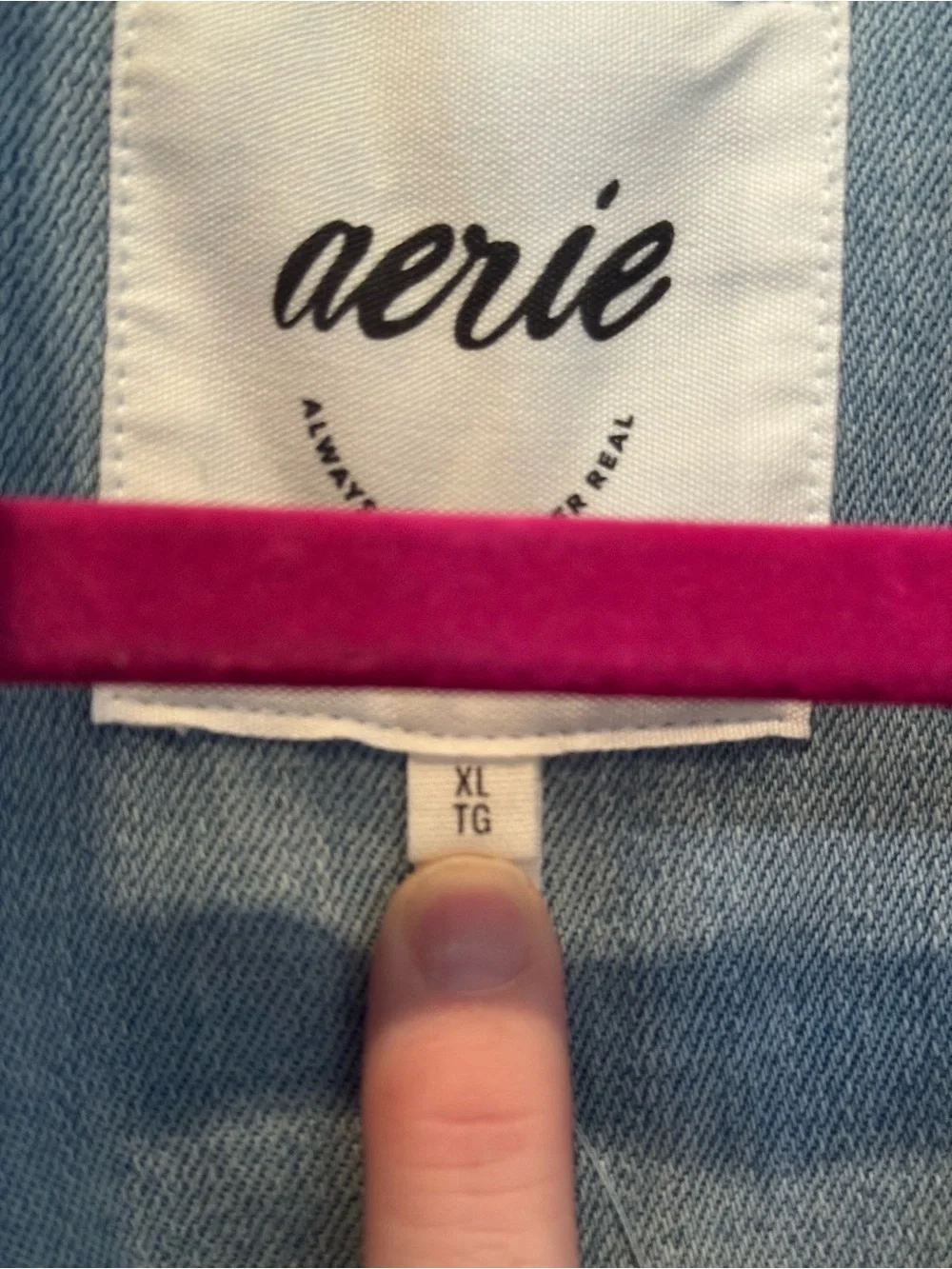 NWT Aerie Cropped Buttondown Shirt Light Wash Cropped Denim Jacket - Light Blue - Picture 10 of 10